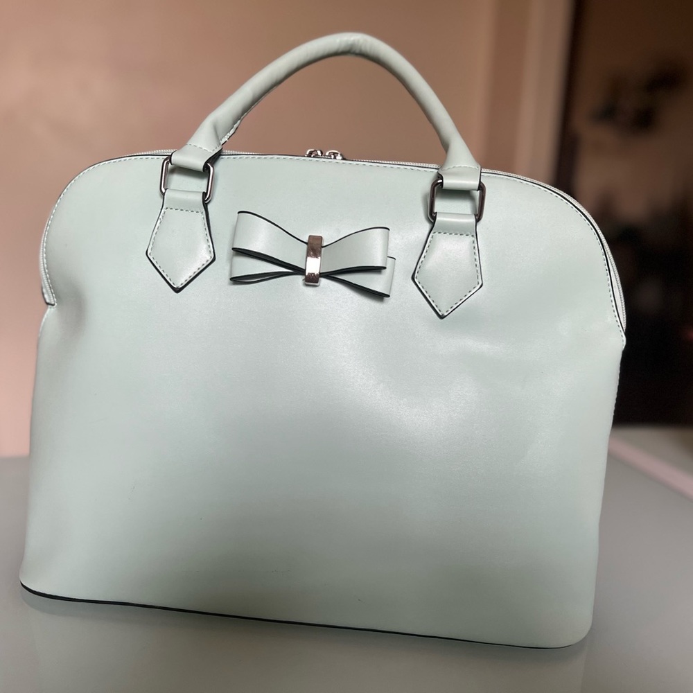 Chic Pastel Sage Bow Bag